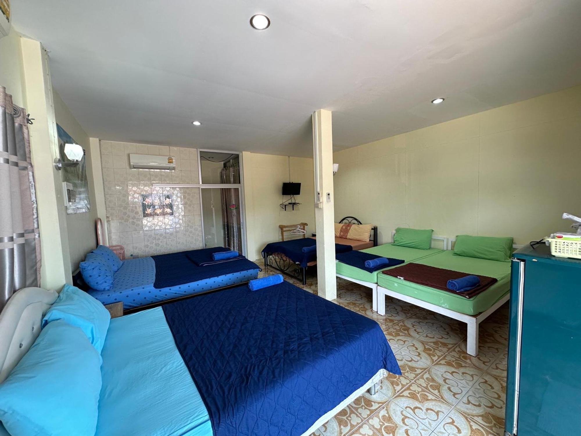 Thippawan Bungalow Ko Sichang Exterior foto