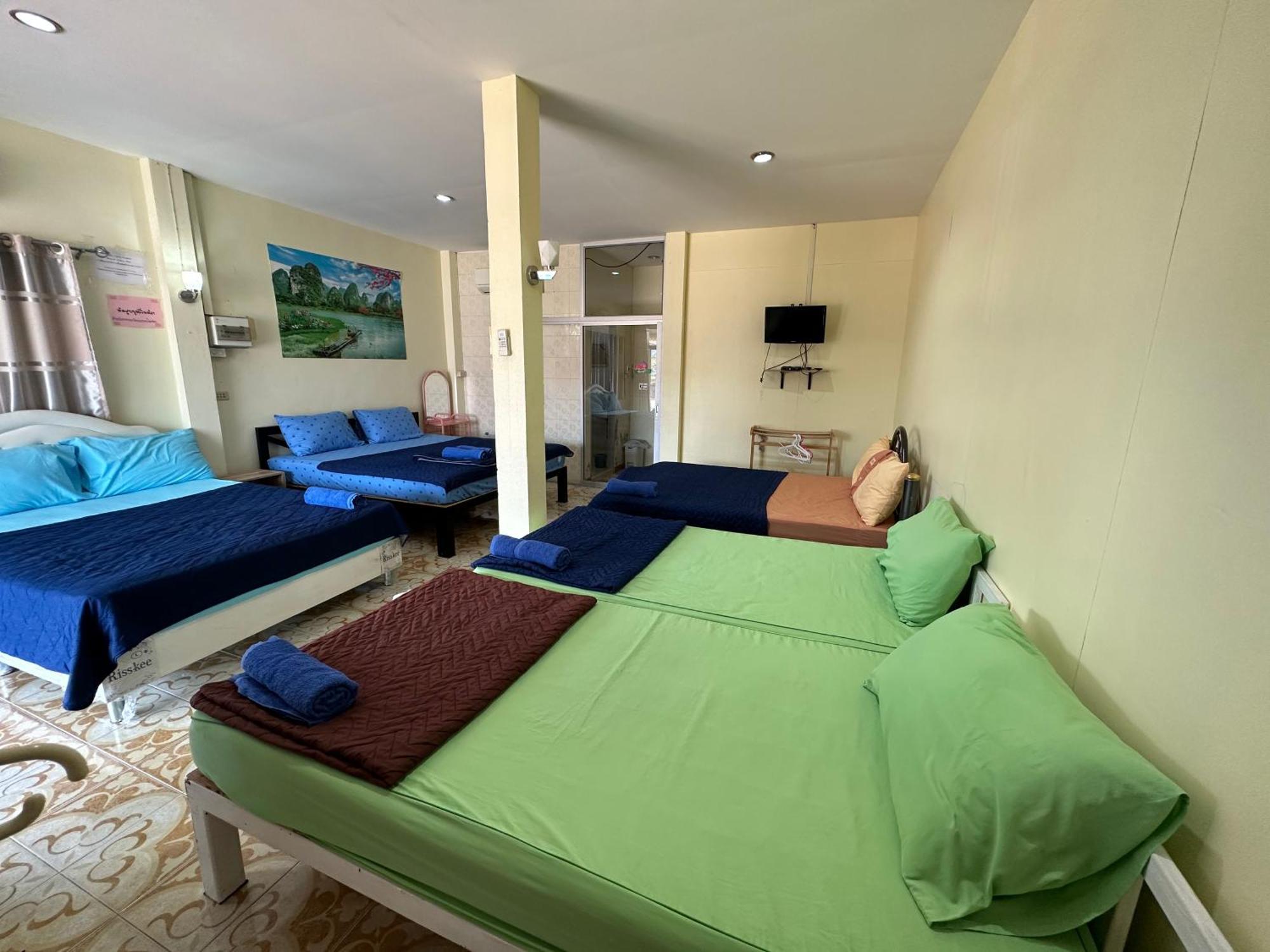 Thippawan Bungalow Ko Sichang Exterior foto