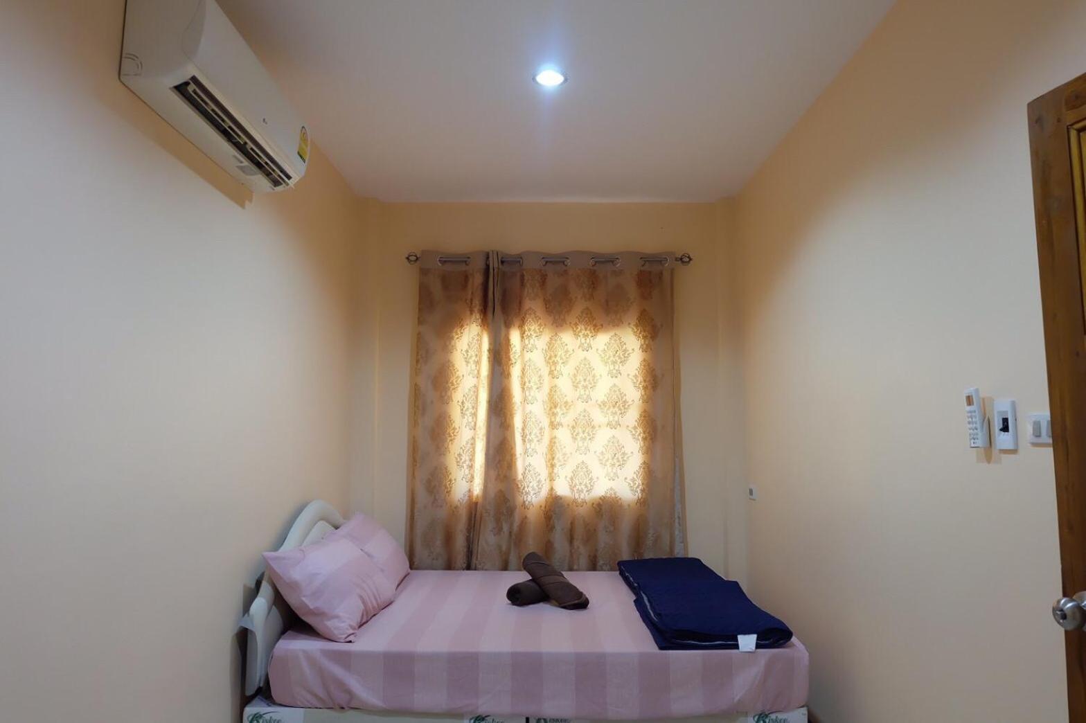 Thippawan Bungalow Ko Sichang Exterior foto