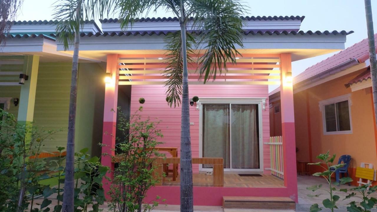 Thippawan Bungalow Ko Sichang Exterior foto